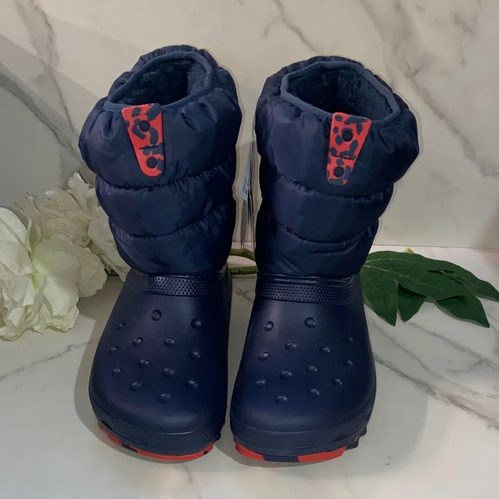 CROCS Classic Neo Puff Boots Kids Navy and Red Snow Boots two sizes available